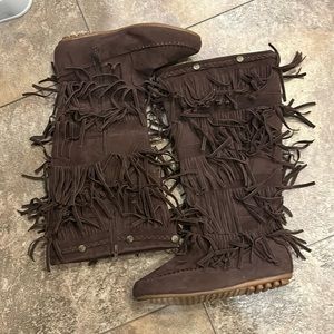 SOS boots